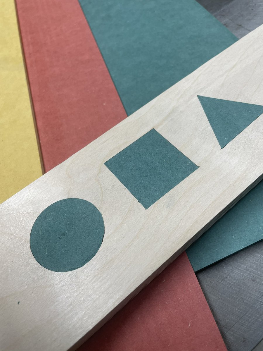 Sc0FF's tweet image. I had fun playing with the @shapertools Origin tonight and some colored mdf, it’s the first time I got to play with it.  Now time to search for answers for newbie questions. 
.
.
.
.
#woodworking #makers #ottawamakers  #tools #woodworker #woodworker #woodworkingtips #wood