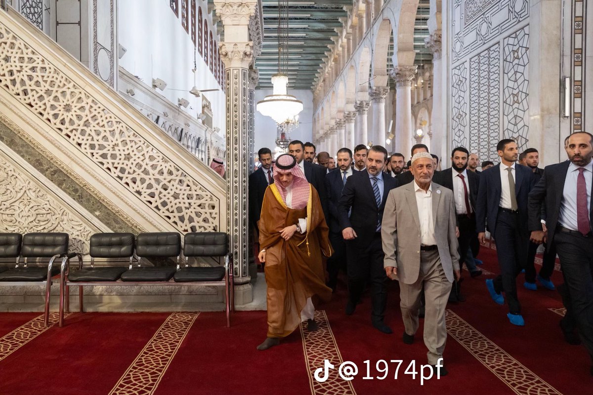 ALSAYED_BANDAR's tweet photo. الحمد لله رب العالمين
اللهم أعزّ الإسلام والمسلمين 
اللهم جازي ولي أمرنا خادم الحرمين الشريفين وولي عهده  خير الجزاء .
🇸🇦عز وفخر🇸🇦 🇸🇾هنا دمشق🇸🇾
#السعودية_العظمى 
#محمد_بن_سلمان 
#سوريا_الجديدة 
#سوريا_دون_عقوبات_بوساطة_سعودية https://t.co/WsIxb1Y9AO