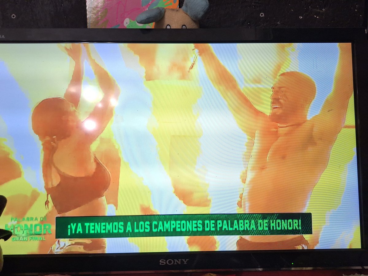 MackMella_2's tweet photo. Vamos ctm 🥰 Hermoso momento 
Se lo merecen cabros weon 🫶 secos totales #Zoe #Josue  
#palabradehonor #PalabraDeHonor13 
Hay quedaste Falson qla jajajaja https://t.co/L94qmT97L4