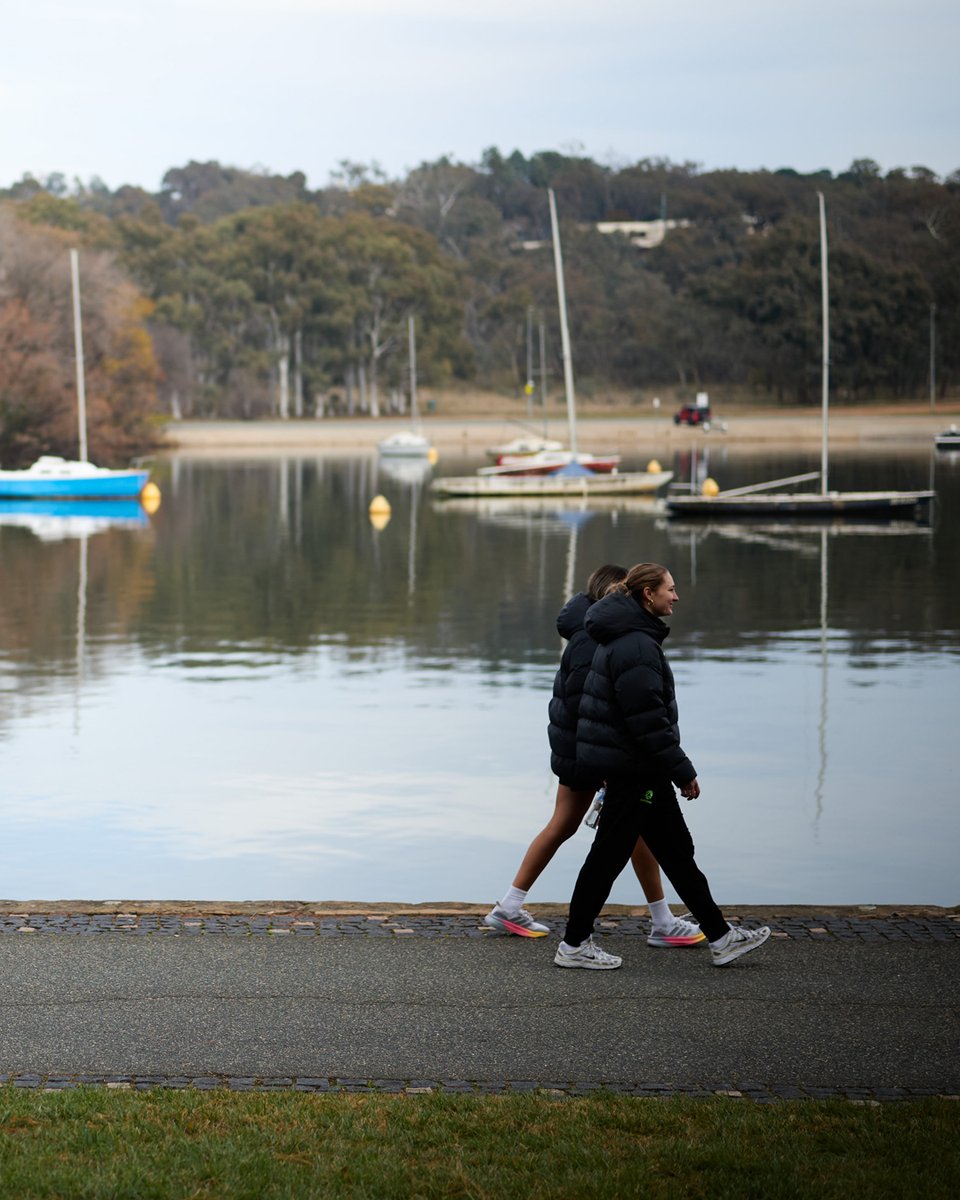 Team walk in the nation's capital ✅🚶‍♀️

🇦🇺v🇦🇷 2.06.25 - <a href="/giostadium/">GIO Stadium Canberra</a> 
📺💻📱: <a href="/ParamountPlusAU/">Paramount+ Australia</a> 

#Matildas #VisitCanberra <a href="/visitcanberra/">VisitCanberra</a>