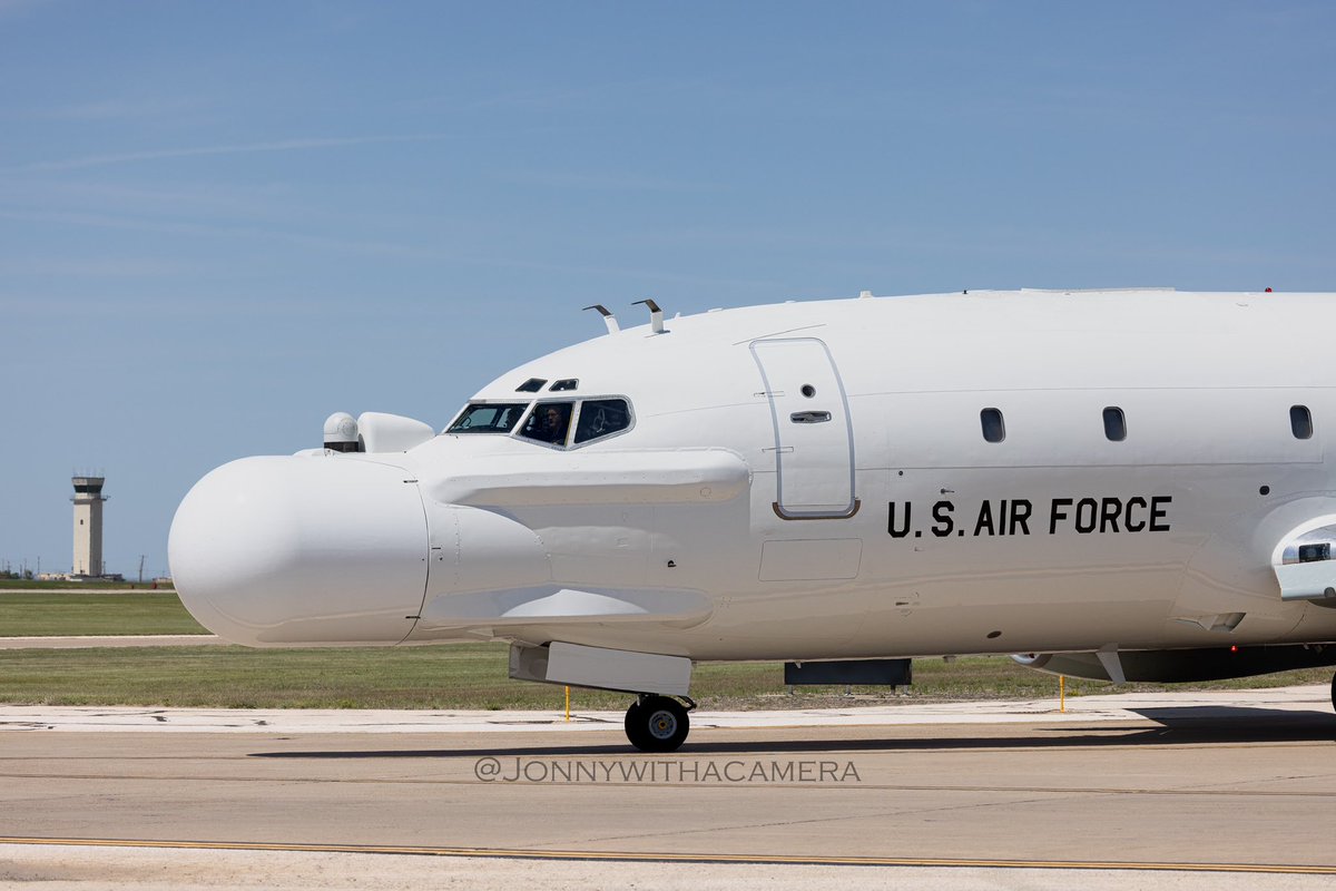 Jonnywithacam's tweet image. The elusive RAT55 USAF 737 making an appearance in Amarillo, TX. These are my photos of the rare occurrence.
#aviation #aviationdaily #avgeek #avgeeks #militaryaviation