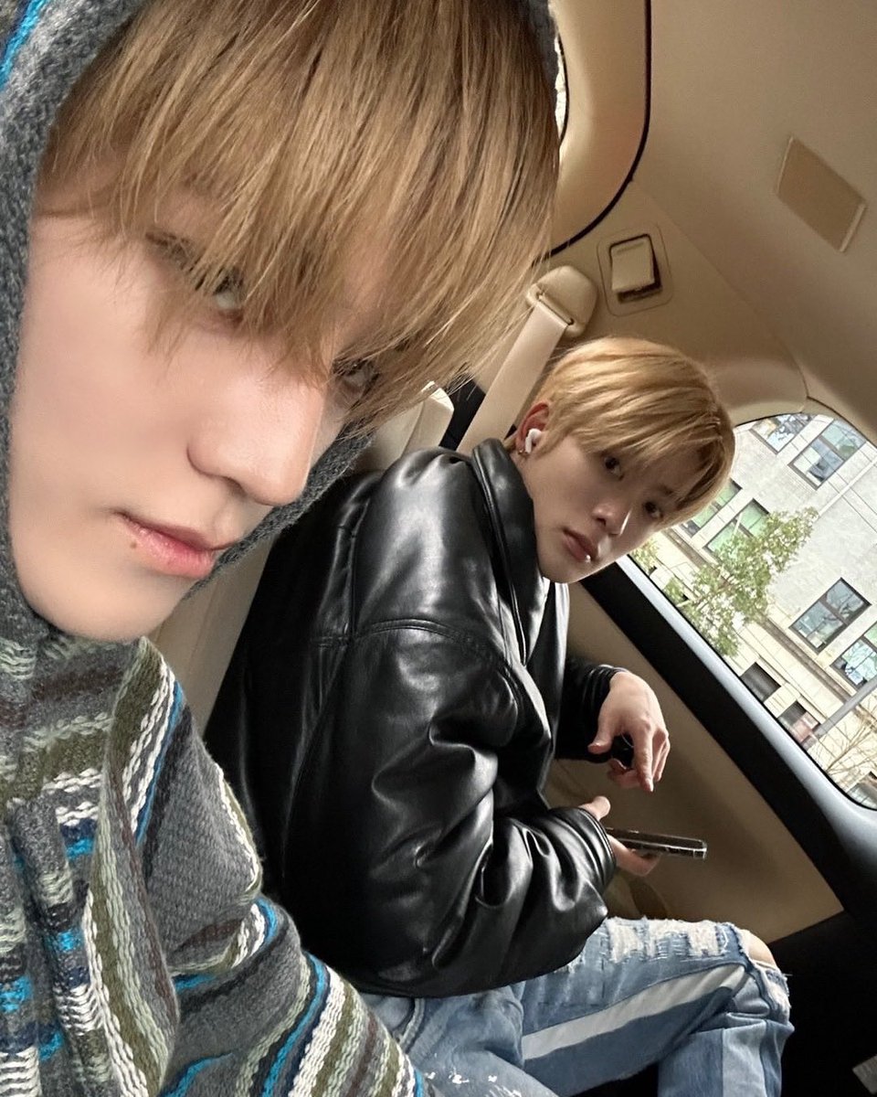 แม่บอกให้ไปซื้อฝรั่ง 
สับสนนิดหน่อยเลยพาฝรั่งกลับมาด้วย