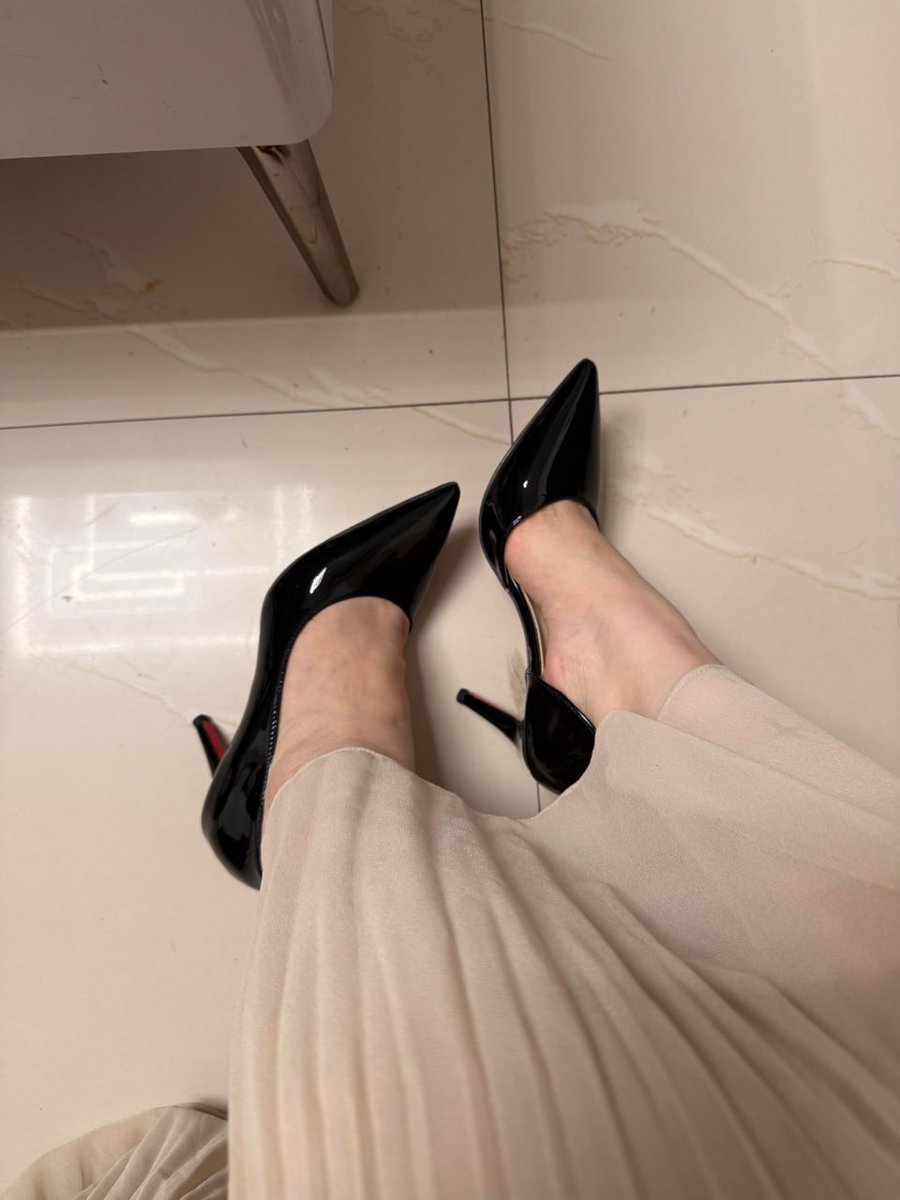 a_mann55's tweet image. in fetters