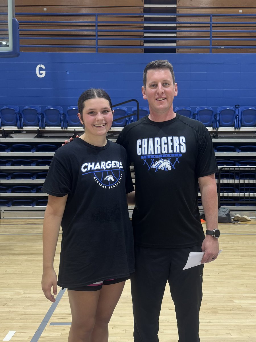 zoeycurry2029's tweet image. Thanks @UAH_WBB for a great elite camp!  Grateful for the opportunity to get to know @SharpeAllen, @CoachKOstreet and @CramerCoach3   I enjoyed learning about your team!
@WVThunderBlum