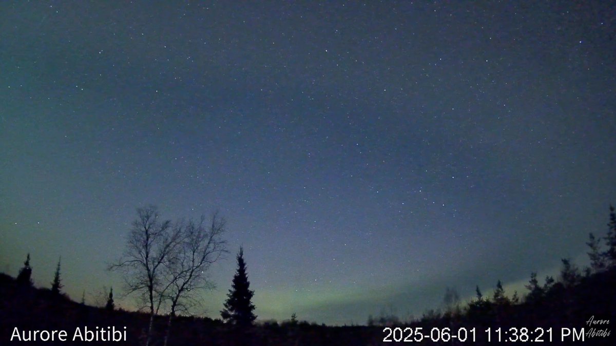 LiveCamChaser (@livecamchaser) on Twitter photo Faint #Aurora showing up on the Abitibi, #Quebec Live Cam right now. 💚 #NorthernLights #AuroraBorealis #SpaceWeather <a href="/AuroraNotify/">AuroraNotify</a> Faint #Aurora showing up on the Abitibi, #Quebec Live Cam right now. 💚 #NorthernLights #AuroraBorealis #SpaceWeather <a href="/AuroraNotify/">AuroraNotify</a>