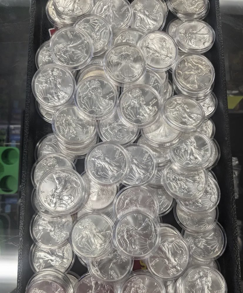 $35 each plus shipping
95 available 

Zelle
Cashapp 
PayPal 
Apple Pay 
Venmo 
Crypto (10 %discount )accepted as payment options 
 #coin #coins #numismatics #coincollecting #silver #numismatic #coincollection #coincollector #silvercoinage #silvercoinring