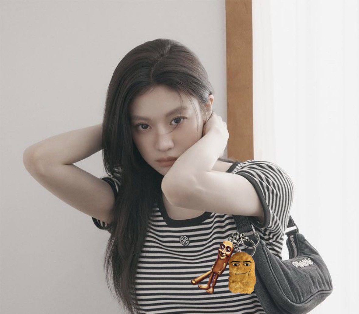 swythvel's tweet photo. akhirnya aku punya ganci tung tung sahur sama gedagedi, terima kasih @nakieito udah berbaik hati beliin aku ini.  suppa duppa happy! 🥺🤍 https://t.co/m9O1MknIOJ