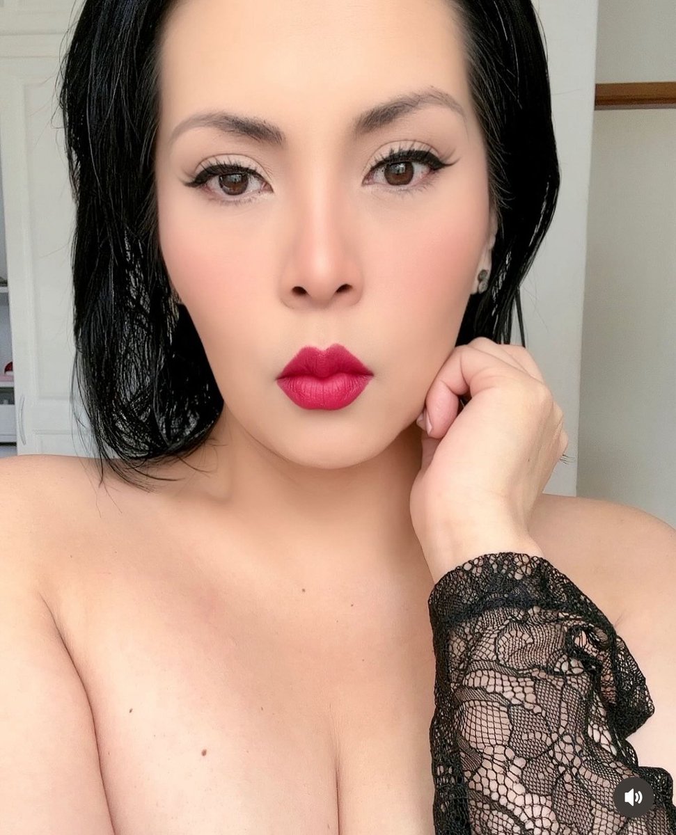 Tal vez no soy ni la mitad de lo que buscas, pero si encuentras una razón para quedarte, créeme, haré que tu estadía valga la pena.