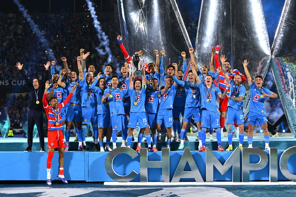 El <a href="/CruzAzul/">CRUZ AZUL</a> de Vicente Sánchez lo logró, conquistó la séptima de un manera BRUTAL, no dejó lugar a dudas, no le tembló la mano, demostró quien es el gigante del área.

Este título sabe a gloria, a revancha, sabe a nostalgia por los que ya no están y no pudieron verle Campeón.