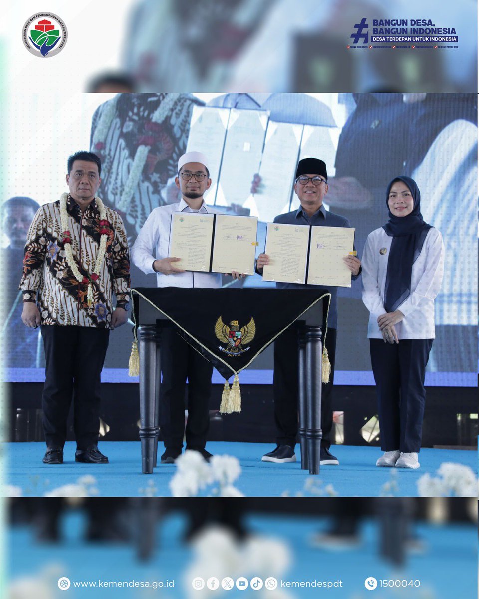 kemendespdt's tweet photo. Kementerian Desa dan PDT resmi bekerja sama dengan Yayasan Institut Quantum Akhyar yang dibina langsung oleh Ustadz Adi Hidayat, melalui penandatanganan kesepahaman bersama dan Perjanjian Kerja Sama. https://t.co/UciDoEsOsp