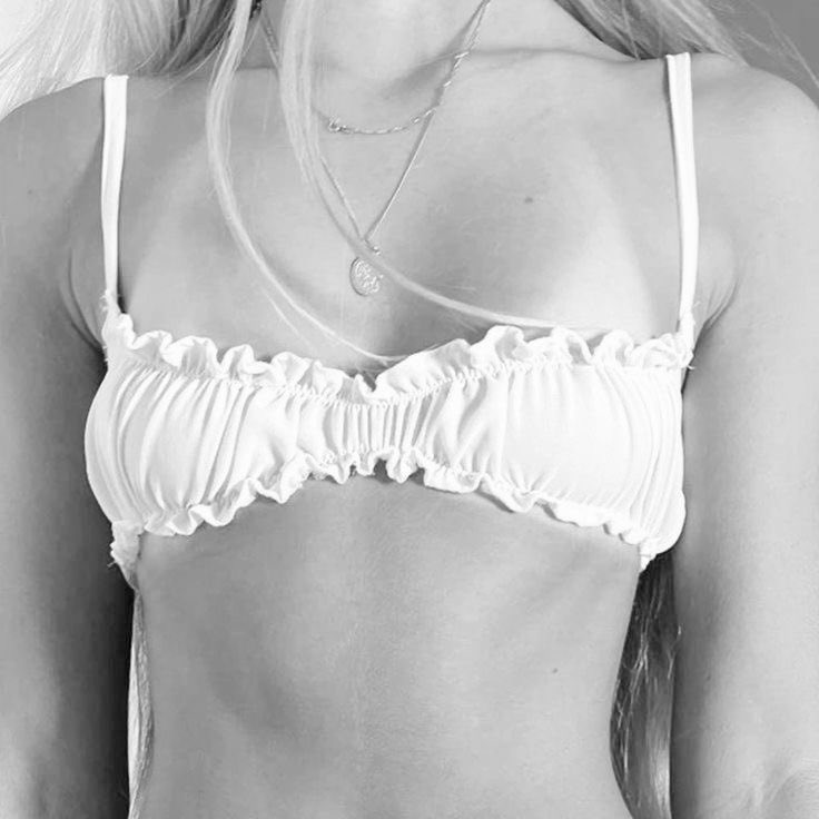 ⠀⠀⠀ 

                                       s͟e͟d͟u͟c͟t͟i͟v͟e͟    𝐬𝐮𝐧𝐝𝐚𝐲  !
⠀⠀⠀