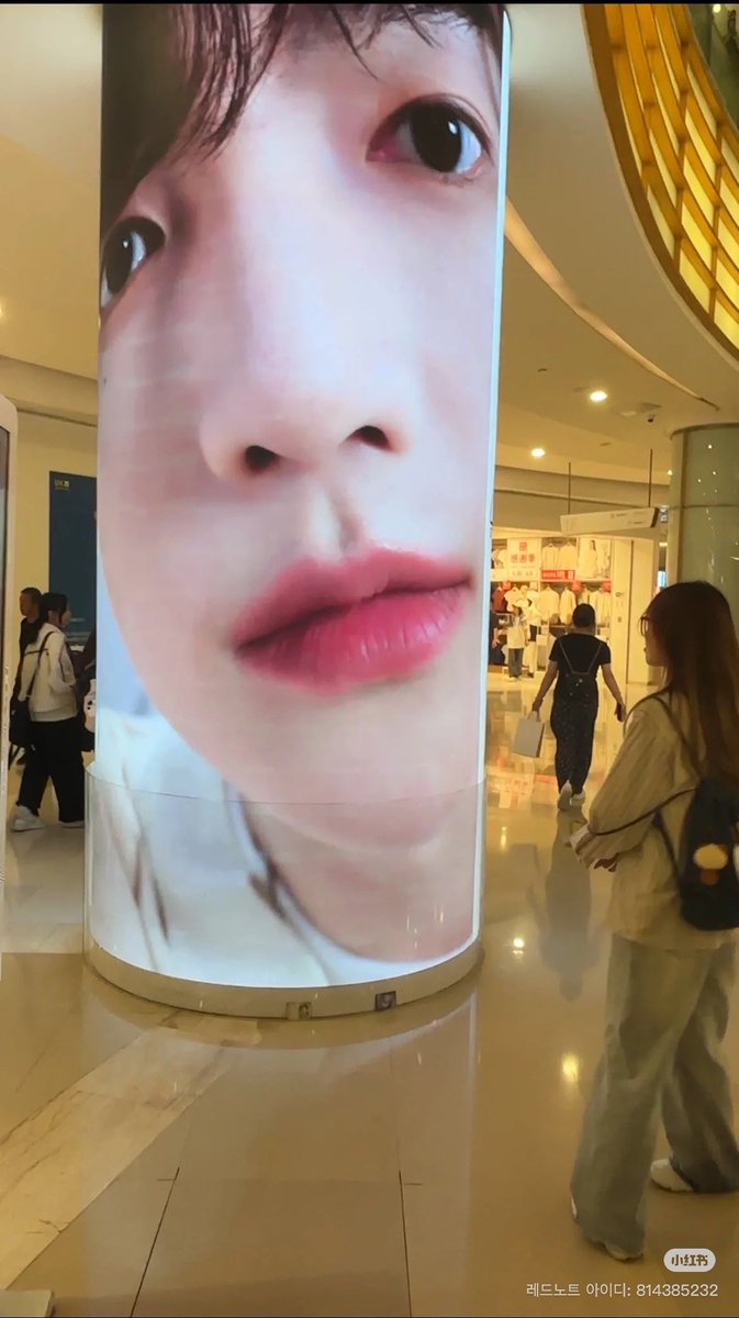 아 이사진 볼때마다 웃음을 참을수 없슴
진짜 그냥 아기강아디자나..