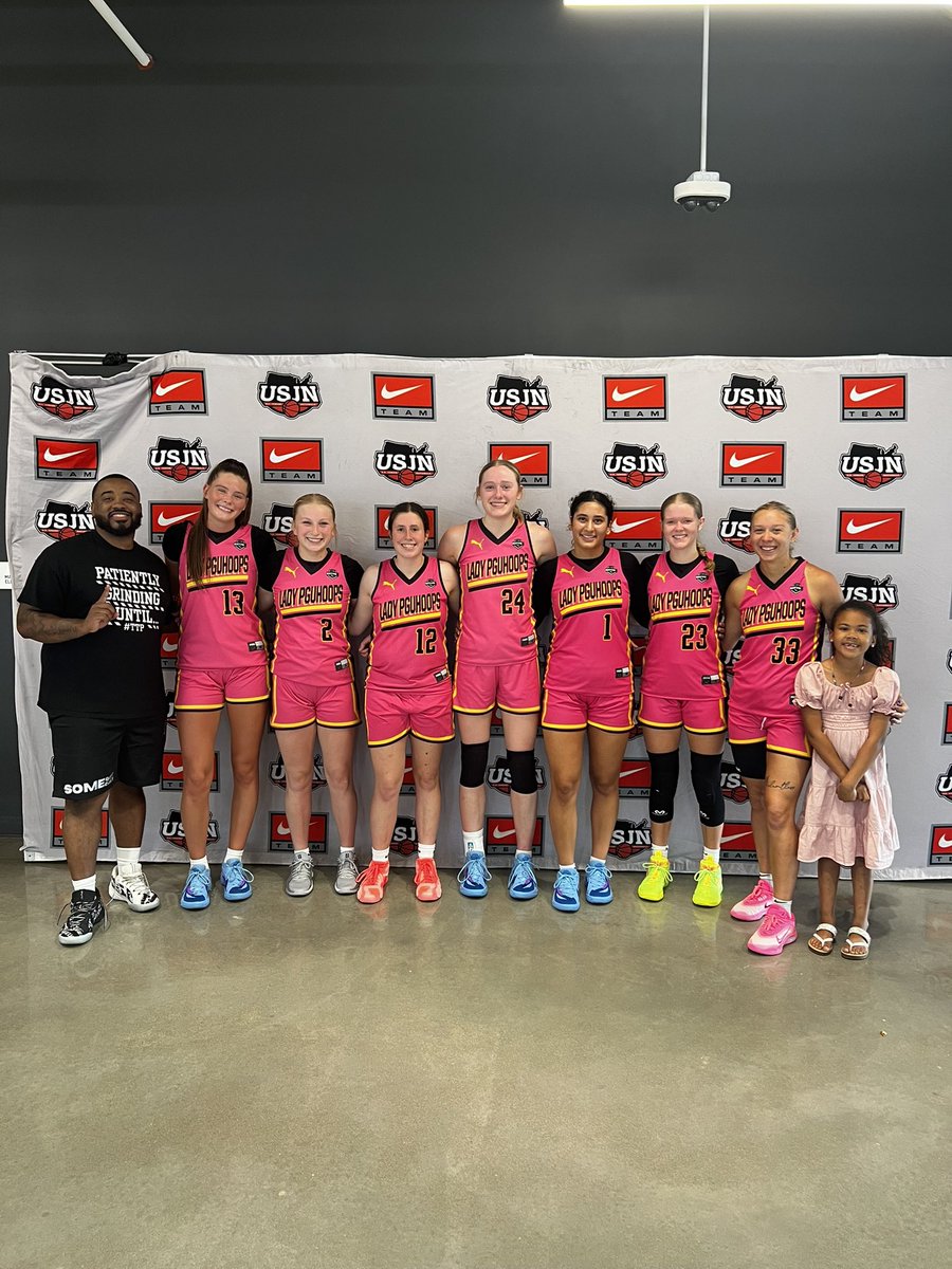 PGUHOOPS tweet media