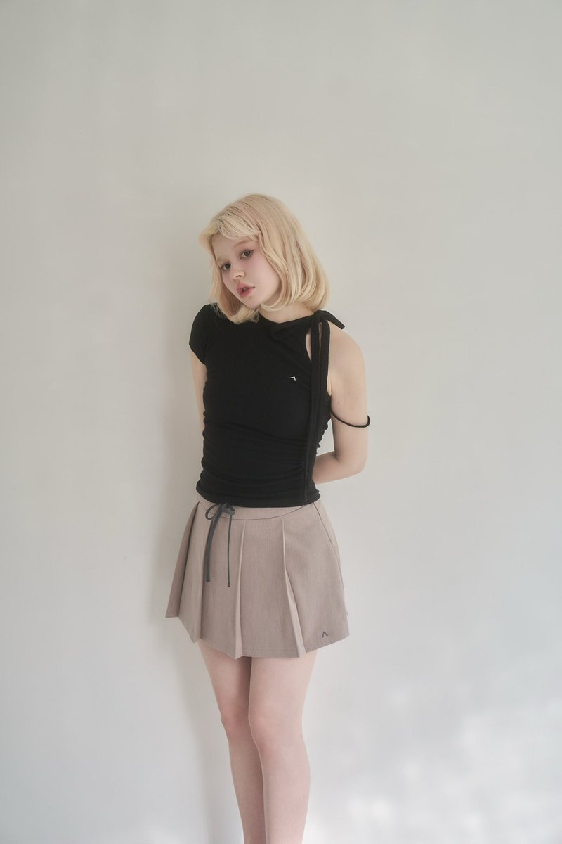 Rain pleats mini skirt color beige/gray size s/m ¥9900-tax in