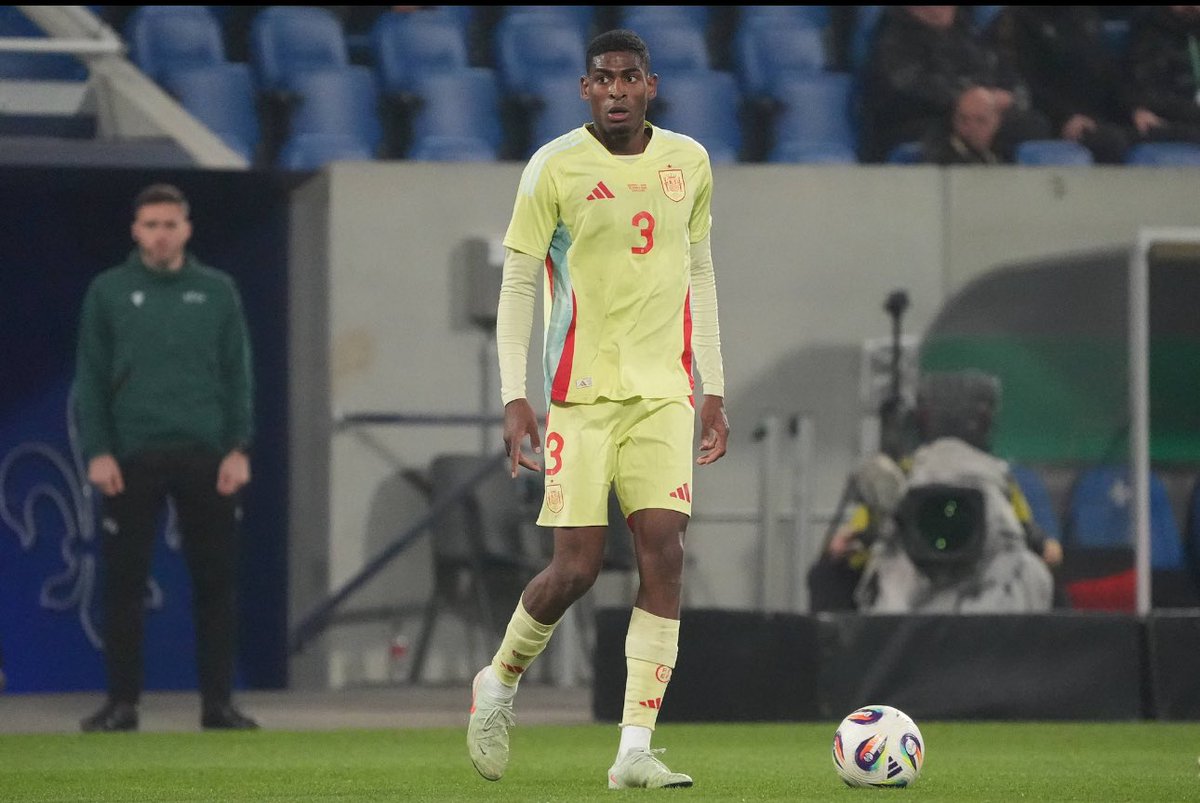 Philipp Hinze tweet media