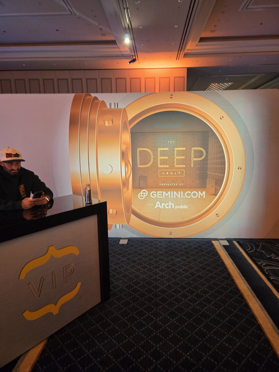 Dan Tapiero (@dtapcap) on Twitter photo <a href="/Gemini/">Gemini</a> is back.
Felt their presence almost everywhere at the <a href="/TheBitcoinConf/">The Bitcoin Conference</a> in Vegas.
Great rebranding and aesthetic pivot.
Of course everything should be orange!
Applying for my orange Gemini mastercard.
Earn Sats not Points!
<a href="/10TFund/">10T Holdings</a> <a href="/1RTPartners/">1RT Fund</a> each need a card too. <a href="/Gemini/">Gemini</a> is back.
Felt their presence almost everywhere at the <a href="/TheBitcoinConf/">The Bitcoin Conference</a> in Vegas.
Great rebranding and aesthetic pivot.
Of course everything should be orange!
Applying for my orange Gemini mastercard.
Earn Sats not Points!
<a href="/10TFund/">10T Holdings</a> <a href="/1RTPartners/">1RT Fund</a> each need a card too.