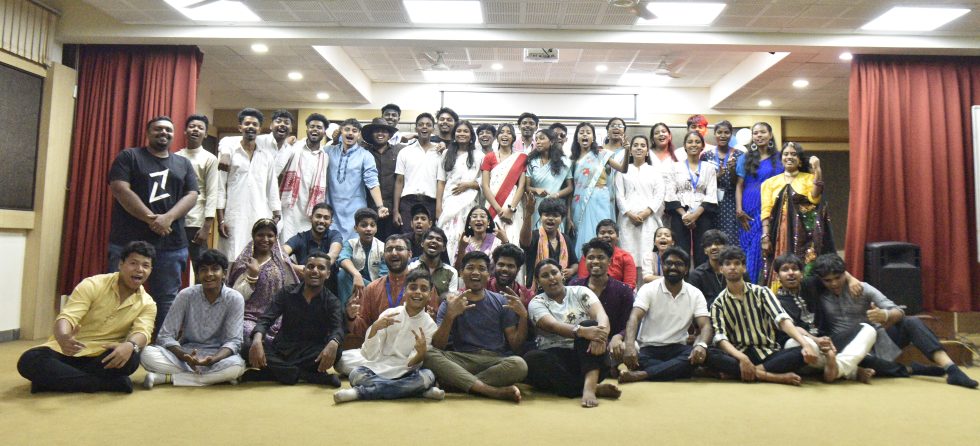 Delhi MAGIS 2025 was a vibrant, transformative three-day youth confluence rooted in Ignatian spirituality. It was organized by the Delhi Province JYMSA at Navjivan Renewal Centre (NRC), Delhi on 13-15 May 2025.
jcsaweb.org/2025/05/30/jym…