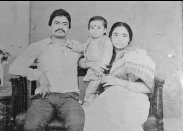 Pintu Majhi ( Modi Ka Parivar ) (@pintuma79759779) on Twitter photo ...আমার পিসি, পিসেমশাই আর পিসতুতো ভাই! ☺️ <a href="/AITCofficial/">All India Trinamool Congress</a> <a href="/MamataOfficial/">Mamata Banerjee</a> <a href="/SMitra_/">Sandipan Mitra</a> <a href="/sagarikaghose/">Sagarika Ghose</a> <a href="/tjt4002/">Tarunjyoti Tewari</a> <a href="/BombagorerRani/">রিমিতা ❁</a> ...আমার পিসি, পিসেমশাই আর পিসতুতো ভাই! ☺️ <a href="/AITCofficial/">All India Trinamool Congress</a> <a href="/MamataOfficial/">Mamata Banerjee</a> <a href="/SMitra_/">Sandipan Mitra</a> <a href="/sagarikaghose/">Sagarika Ghose</a> <a href="/tjt4002/">Tarunjyoti Tewari</a> <a href="/BombagorerRani/">রিমিতা ❁</a>