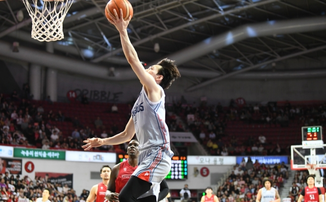 [단독] ‘원클럽맨 향해’ 서명진, 현대모비스 품에 남는다…계약기간 5년·4억5000만원 잔류 (출처 : 네이버 스포츠) naver.me/Gdldmqhy