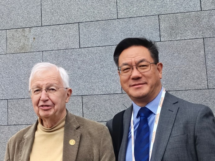I was pleased to discuss with Prof. Jean-Marie Lehn, 1987 Nobel Laureate in Chemistry about our invention of the triboelectric nanogenerator (TENG) and its impact to fundamental chemistry with our newly discovered field of contact-electro catalysis (CEC).