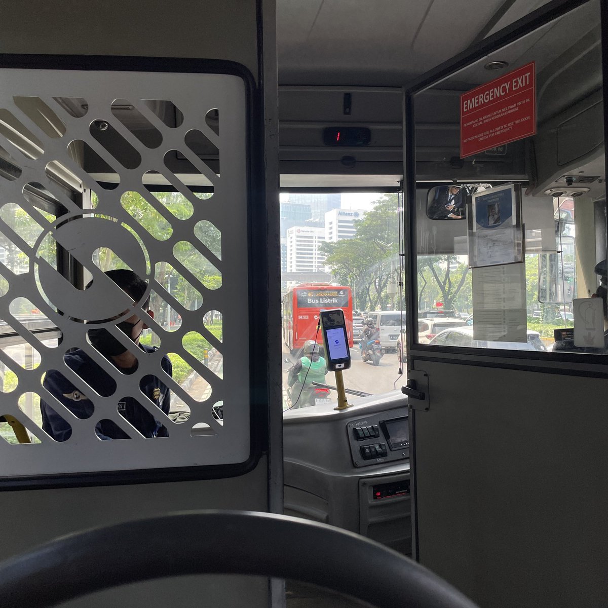 foodandrepeat's tweet photo. or manifesting bisa berangkat kantor jam segini setiap hari https://t.co/KES3OB3yzB