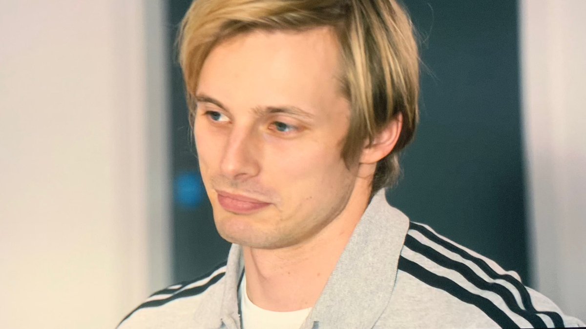 CMagnumfan's tweet photo. #BradleyJames as #Carl in #FastGirls 2013
#myscreensavers https://t.co/FgVg6mSy7k