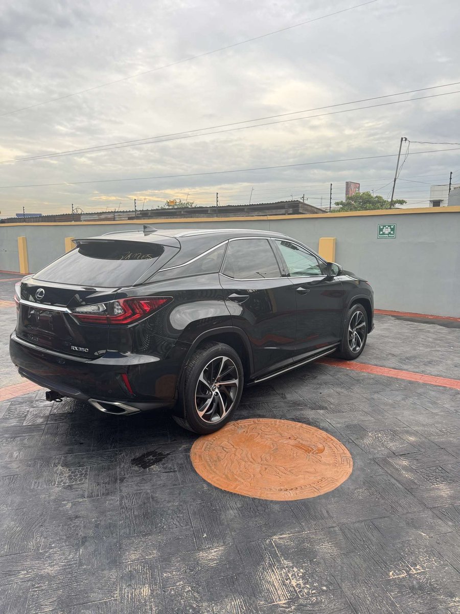 YemiFirstson's tweet photo. 2018 Rx 350 TOKS Standard.
Engine: 3.5L V6
Horsepower: 295 hp (RX 350)
0-60 mph: ~7.7 seconds
Black body with Burnt brown interior
Lexus Safety System+ (Pre-Collision System, Lane Departure Alert, Dynamic Radar Cruise Control) Price: #56M LAGOS!! 📍 https://t.co/Ki1CYjR4l1