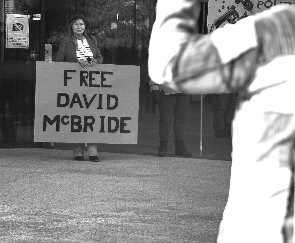 BOOM 💥 We’ve locked in top Senior Counsel for David McBride’s High Court fight. This case could rewrite whistleblower law. It’s historic. It’s urgent. Join the fight for truth. Every dollar counts. #Justice4McBride Click here to donate 👉 chuffed.org/project/davidm…