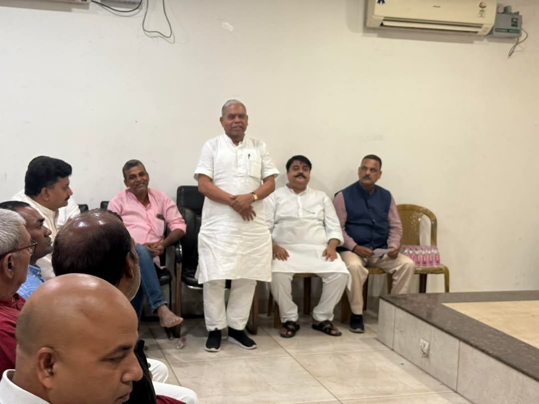 INCJharkhand (@incjharkhand_) on Twitter photo 📍कांग्रेस भवन, रांची
स्वर्गीय पी०एन० सिंह की जयंती के अवसर पर झारखंड प्रदेश कांग्रेस कमिटी द्वारा एक श्रद्धांजलि सभा का आयोजन किया गया।
उनके तस्वीर पर श्रद्धा-सुमन अर्पित करते हुए प्रदेश अध्यक्ष श्री <a href="/MahtoKeshavINC/">Keshav Mahto Kamlesh</a>, पूर्व प्रदेश अध्यक्ष डॉ० प्रदीप कुमार बालमुचू, गौ सेवा 📍कांग्रेस भवन, रांची
स्वर्गीय पी०एन० सिंह की जयंती के अवसर पर झारखंड प्रदेश कांग्रेस कमिटी द्वारा एक श्रद्धांजलि सभा का आयोजन किया गया।
उनके तस्वीर पर श्रद्धा-सुमन अर्पित करते हुए प्रदेश अध्यक्ष श्री <a href="/MahtoKeshavINC/">Keshav Mahto Kamlesh</a>, पूर्व प्रदेश अध्यक्ष डॉ० प्रदीप कुमार बालमुचू, गौ सेवा
