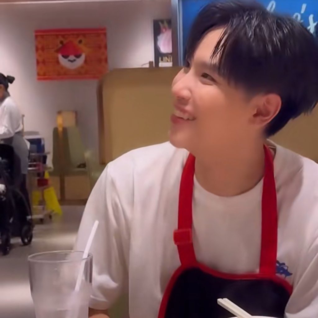 favumine's tweet photo. กิมเยอะๆ อ้าปากงั่มๆ จั๊นรักพี่แจนเลี้ยงจุจุ้มาก ㅜㅜ 🍜 ( #junniorrs  ྀི ) https://t.co/ANNaGMkdoX