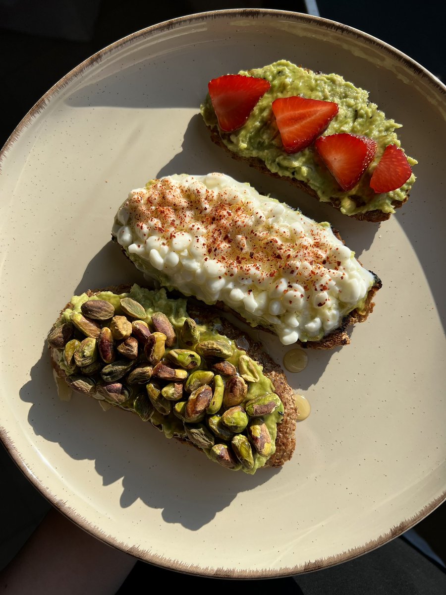 Μου άρεσε τόσο πολύ που θα φάω και σήμερα το ίδιο
*ΔΕΝ ΕΧΩ ΑΥΓΑ 🥹