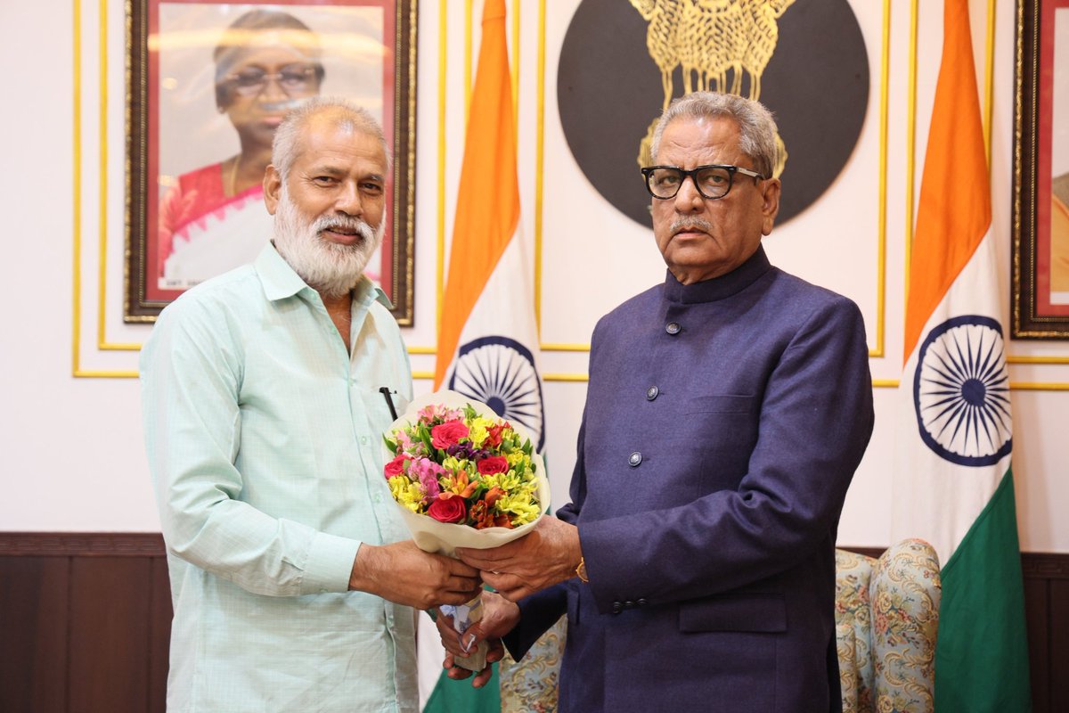 msinghc9's tweet image. महामहिम राज्यपाल सिक्किम 🙏🏾 आदरणीय श्री @OmMathur_Raj जी से राजभवन गंगटोक सिक्किम में शिष्टाचार भेंट हुई