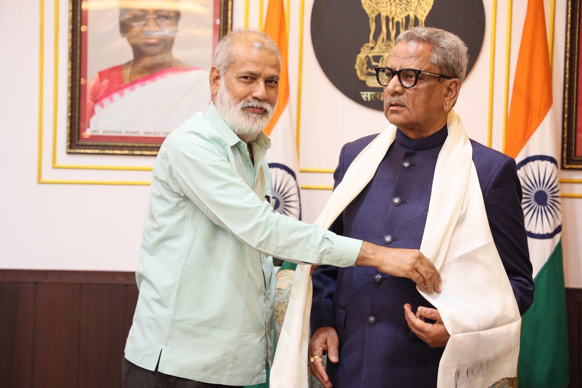 msinghc9's tweet image. महामहिम राज्यपाल सिक्किम 🙏🏾 आदरणीय श्री @OmMathur_Raj जी से राजभवन गंगटोक सिक्किम में शिष्टाचार भेंट हुई