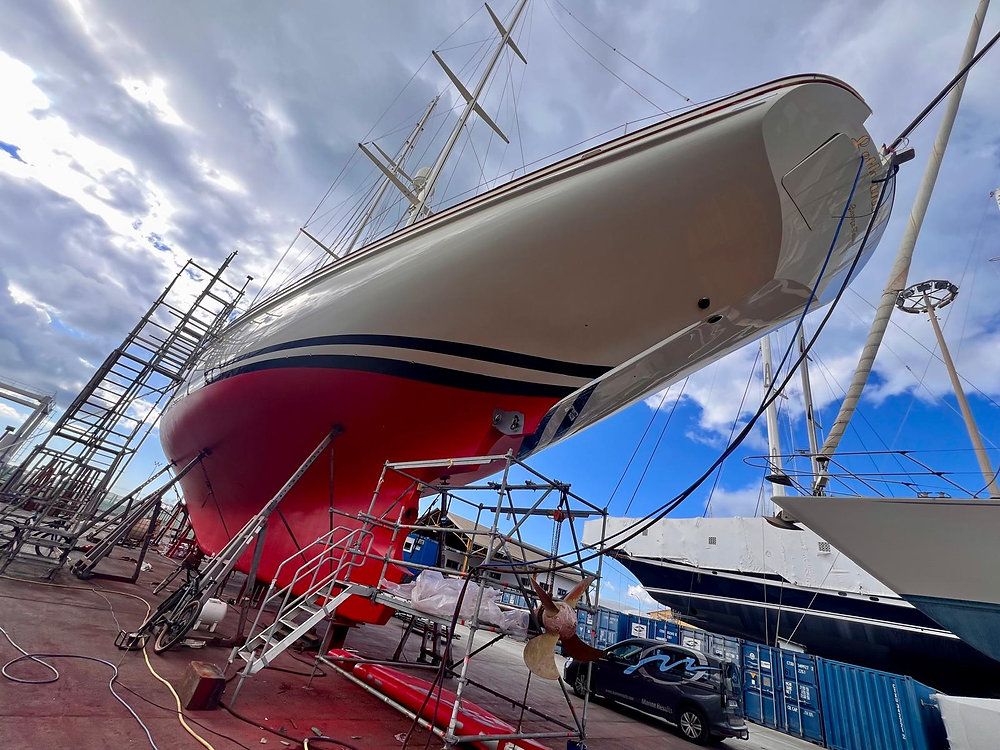 It may surprise you that antifoul is not a 'one size fits all' product... there are multiple products for different yachts and different programs. Read below to find out more...

#yachtantifoul #yachtpaint #yachtmaintenance

absoluteboatcare.net/post/choosing-…