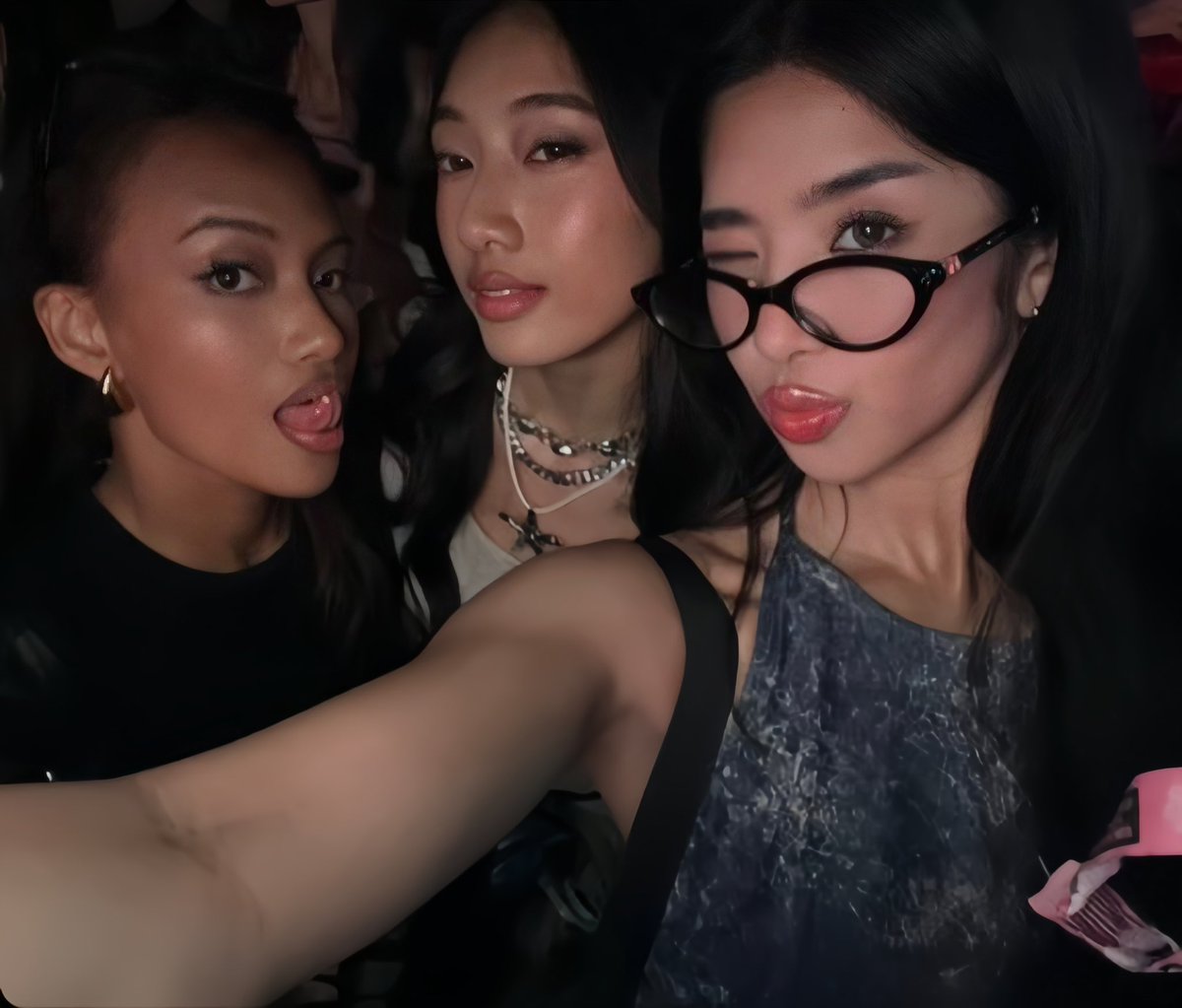 iPopBase's tweet photo. no na’s Esther, no na’s Shaz, and KATSEYE’s Sophia stun in new photo. https://t.co/XTji2DpZFm