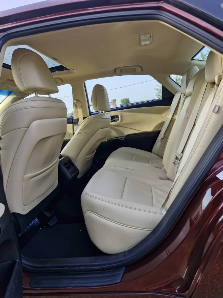 geekyabdul's tweet photo. Toyota Avalon 2014.
It's ready.
Burgundy on cream interior.
#uniquenessmatters
89k miles.
Location: Ilorin for now.
22m naira, cash and carry.
As seen, clean in and out with Keyless entry.
Just inspect and pay. https://t.co/P15apRCy4q