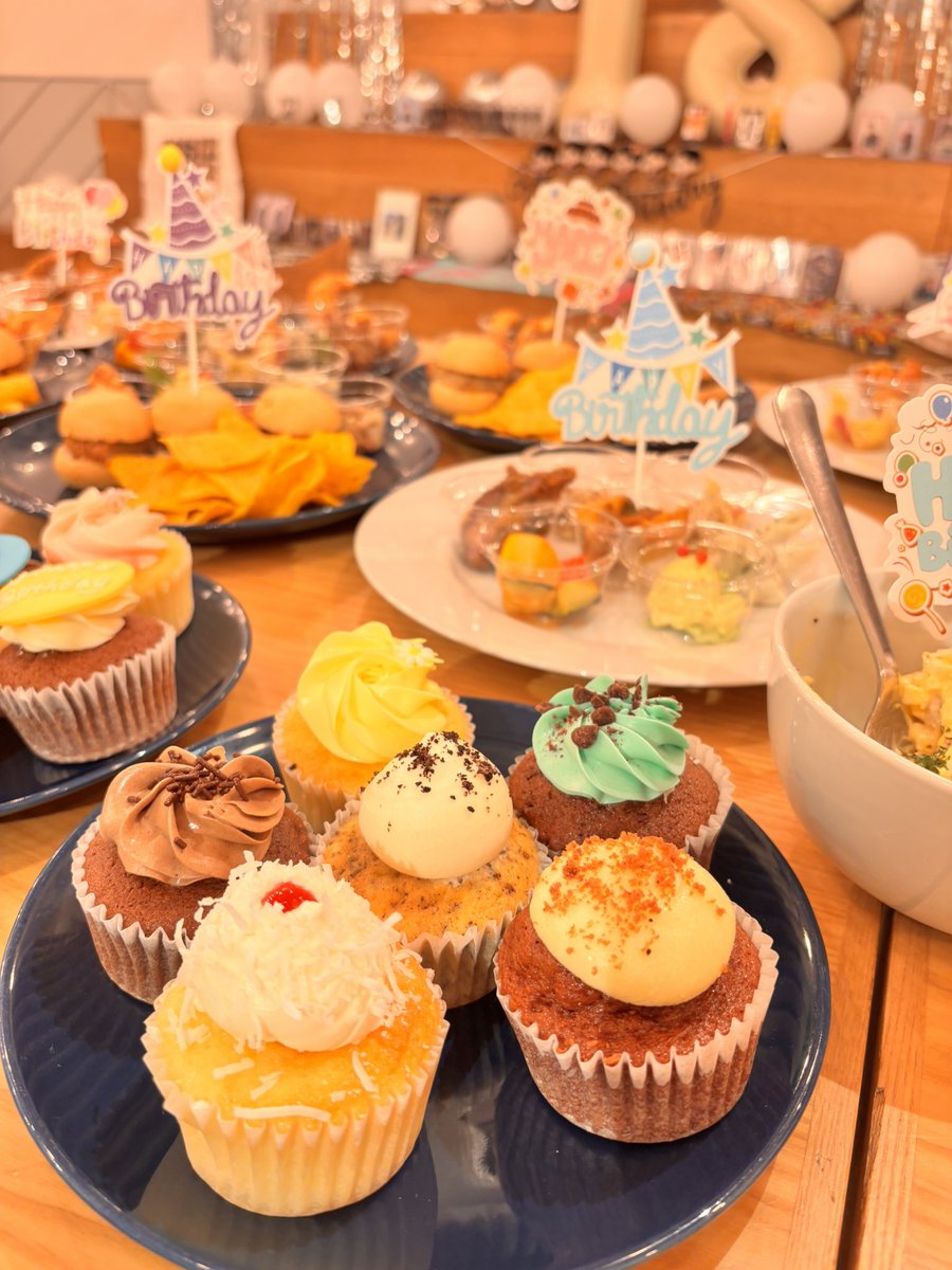 kikimayu4's tweet image. RUI18歳お誕生日party🎊
関東チームのお誕生日会に名古屋から
参加させて貰いました♫
はぁー楽し過ぎた✨ルイの事が大好きなみんなとひたすらルイについて語り合いルイを愛でて褒めまくって…最高にhappyな時間でした！みんなありがとう！
#BMSG_RUI_18thBD
#HappyRUIDay2025