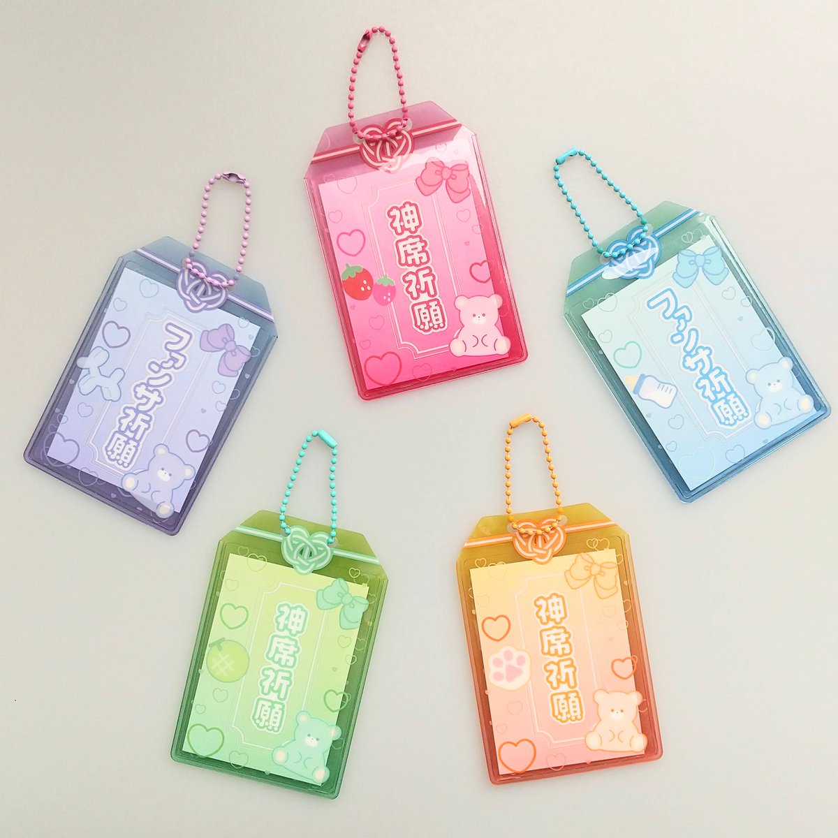 大好きな推しのトレカをかわいく持ち運ぼう♡ □お守り風トレカケース