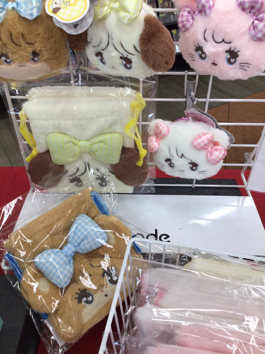 大人気イラストレーターm ikk oさんが描く
オリジナルキャラクターの
人気グッズが入荷しました。
大変人気のため
お早めにご来店してください。
お店でお待ちしてます♪
#mikko
#ミッコ
#オリジナルキャラクター
#ムース
#ラテ
#スフレ
#キャミー