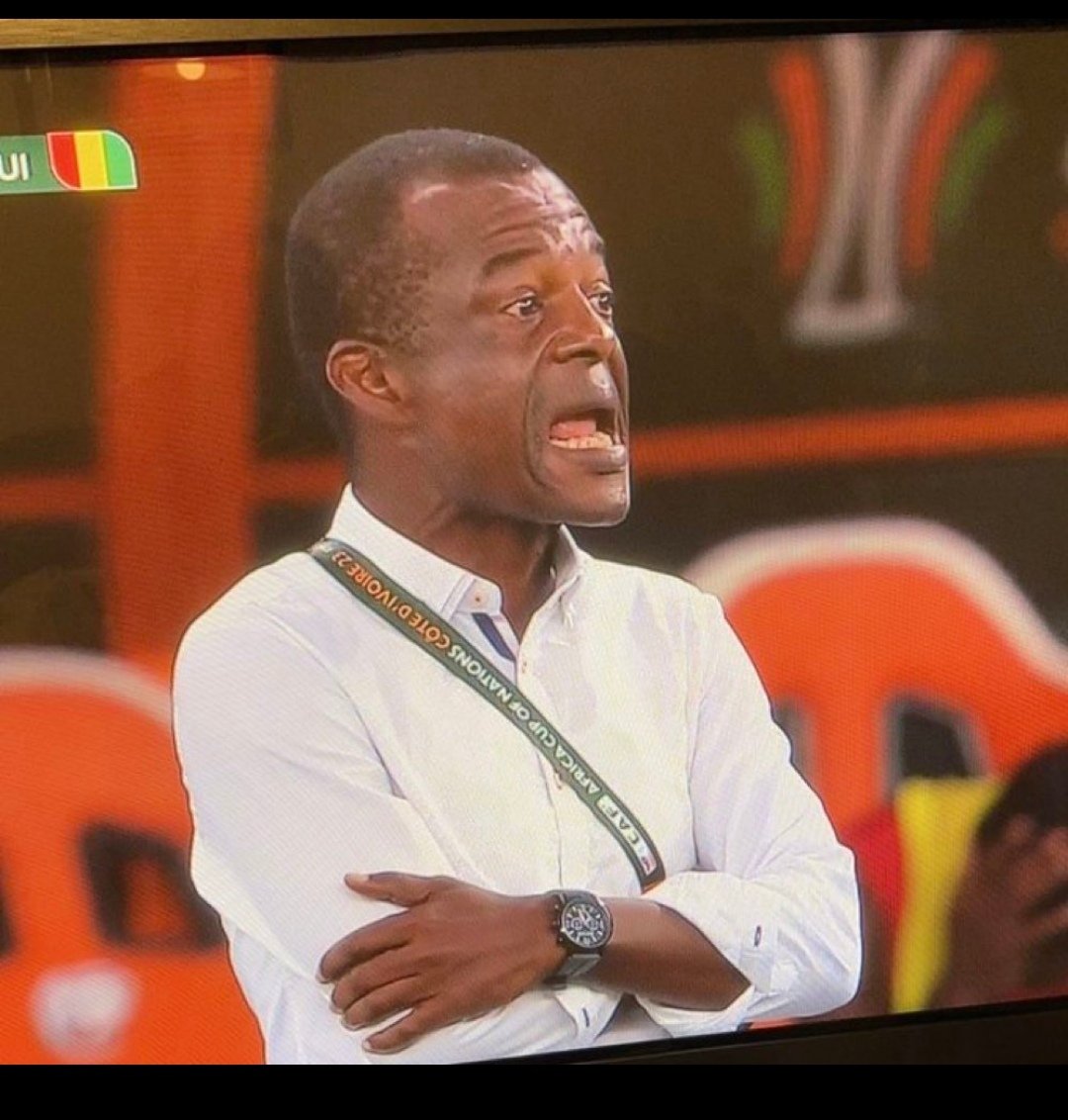 I am 28 but i am stressing like i am 45😭😭

That's because i don't have my own place, sibulawa yi Rent yase Loxion ,neither no Car

Ngapha betway kills us as if we got life insurance😭

So many dreams to  chase, Goals to achieve

Can life just Fucken Chill for a second😭