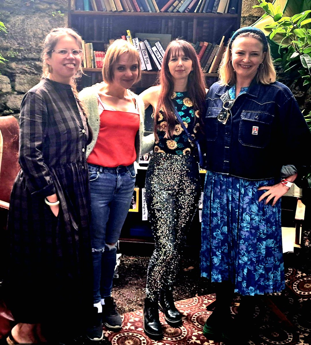 Great fun being part of the Babble On Talking Library yesterday at The Great Estate !
Brilliant just chatting with folks about Cornish history and writing!