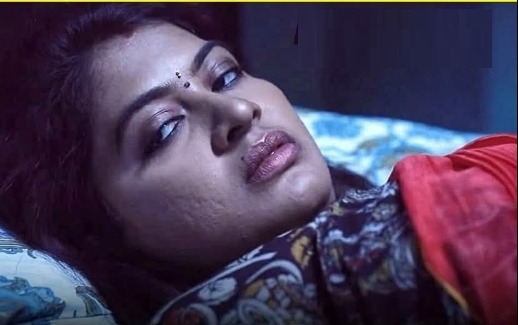 bongo_bondhu's tweet image. POV: Your wife at 2am in the night with half opened eyes looking at you watching latest latina collection on pornhub and rubbing your 🍌