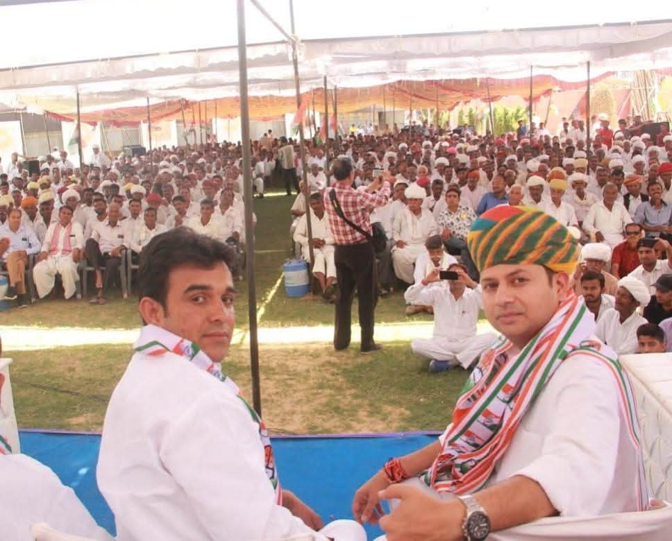 Mahendra Bishnoi ( LUNI ) (@mahendra_luni) on Twitter photo राजस्थान क्रिकेट एसोसिएशन के पूर्व अध्यक्ष व जालौर सिरोही लोकसभा उम्मीदवार श्री वैभव गहलोत जी को जन्मदिवस की बहुत-बहुत हार्दिक बधाई एवं शुभकामनाएं।
आपके उत्तम स्वास्थ्य व दीर्घायु जीवन की कामना करता हूं।
<a href="/VaibhavGehlot80/">Vaibhav Gehlot</a> राजस्थान क्रिकेट एसोसिएशन के पूर्व अध्यक्ष व जालौर सिरोही लोकसभा उम्मीदवार श्री वैभव गहलोत जी को जन्मदिवस की बहुत-बहुत हार्दिक बधाई एवं शुभकामनाएं।
आपके उत्तम स्वास्थ्य व दीर्घायु जीवन की कामना करता हूं।
<a href="/VaibhavGehlot80/">Vaibhav Gehlot</a>