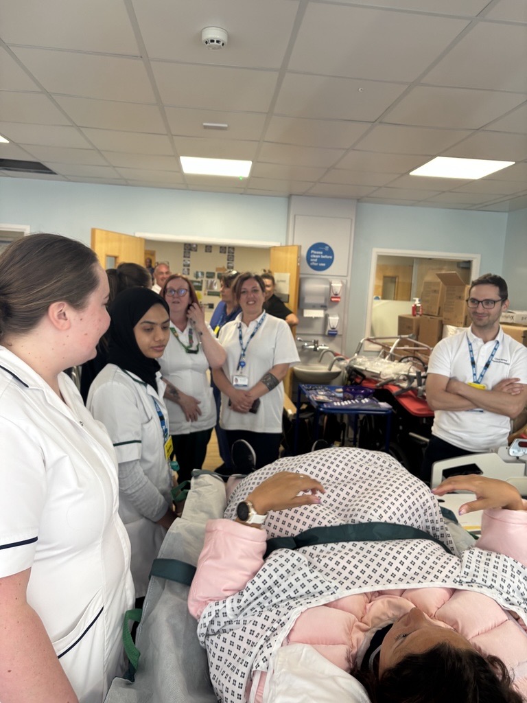 What a successful study day held at #PAH last week 🎓

Staff took part in a hands-on session with Medstrom’s equipment solutions for plus-size patients, learning safe care practices from our Clinical Advisor's. 

Discover more about our clinical services: medstrom.com/clinical-educa…