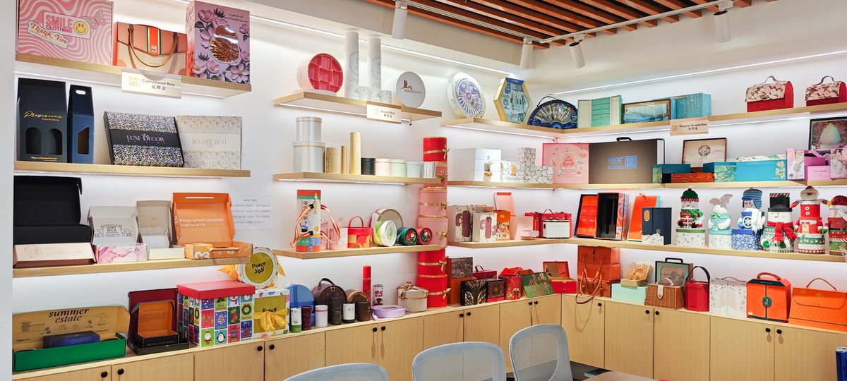 jialanpackage's tweet image. 💥Light luxury gifts, customized Jialan Package hot-selling drawer gift box, three sizes available, suitable for jewelry, perfume, skin care product packaging
✅Moq: 500pcs in stock, 1000pcs can customize
🌐Official website: good-package.com
#drawerboxes #drawergiftbox