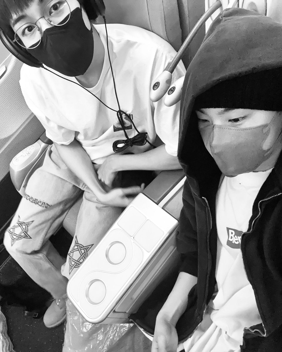 전히읗 tweet media