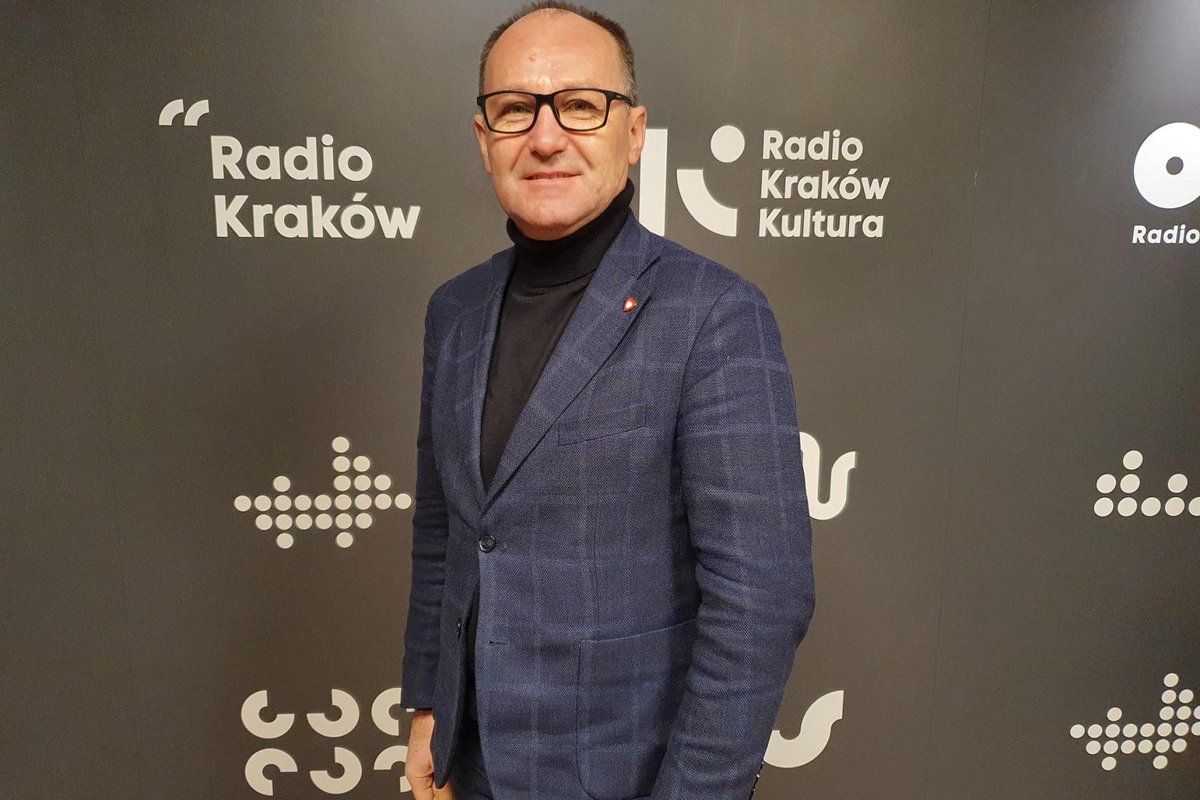 Jacek Bańka (@j_banka) on Twitter photo Porannym gościem <a href="/RadioKrakow/">Radio Kraków</a> będzie dzisiaj <a href="/SowaMarek/">Marek Sowa</a> , poseł <a href="/Platforma_org/">PlatformaObywatelska</a> <a href="/POMalopolska/">Platforma Obywatelska Małopolska</a> . Zapraszam o 8.16. Porannym gościem <a href="/RadioKrakow/">Radio Kraków</a> będzie dzisiaj <a href="/SowaMarek/">Marek Sowa</a> , poseł <a href="/Platforma_org/">PlatformaObywatelska</a> <a href="/POMalopolska/">Platforma Obywatelska Małopolska</a> . Zapraszam o 8.16.