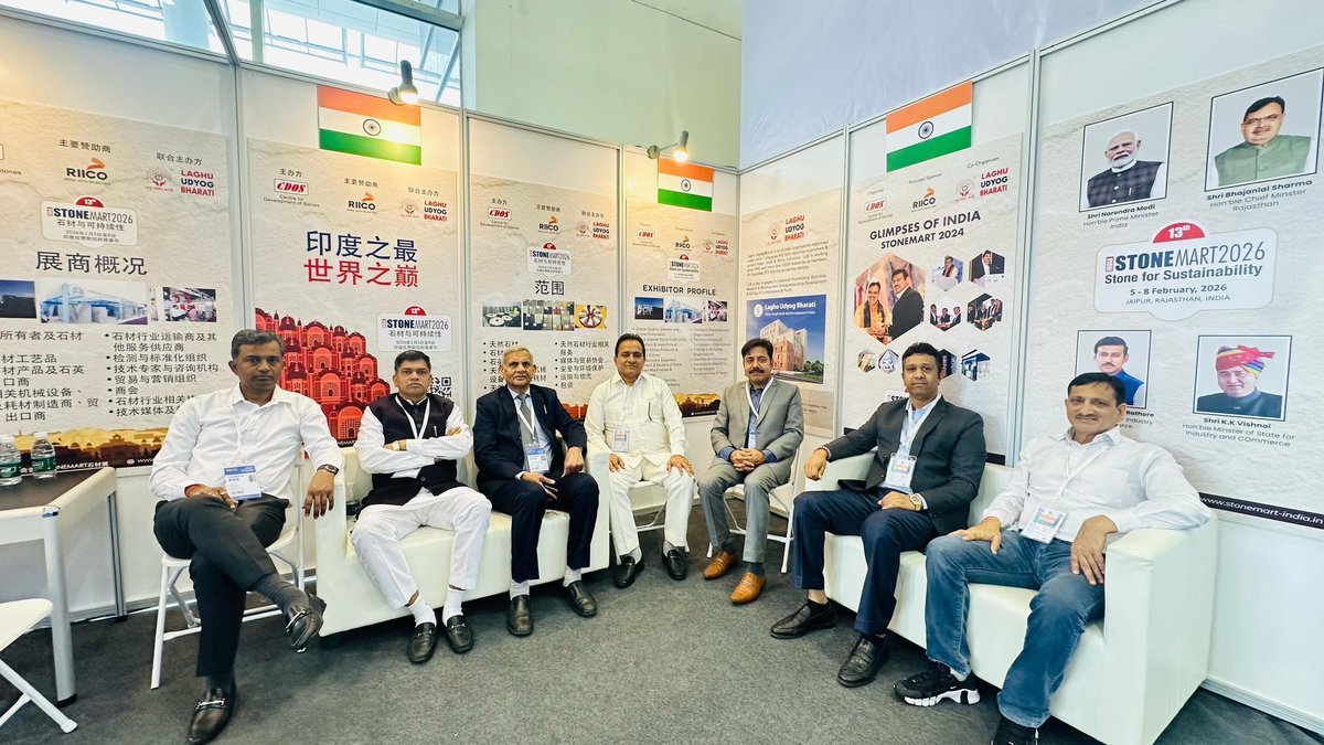 stonemart_india's tweet image. Stonemart India impressed at #XiamenStoneFair2024, showcasing exotic Indian granites & eco-friendly stone solutions! 🌍
Now expanding across Asia & Europe.
#StonemartIndia #GraniteExport #IndianGranite #SustainableDesign #StoneTech