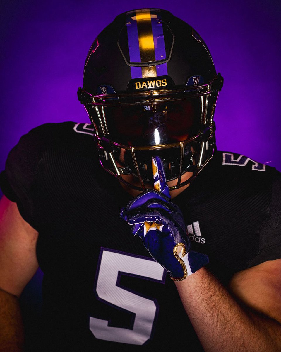 Derek Colman-Brusa (@colmanbrusa2026) on Twitter photo Thank you <a href="/UW_Football/">Washington Football</a> <a href="/CoachJeddFisch/">Jedd Fisch</a> <a href="/Coach_Walters/">Ryan Walters</a> <a href="/CoachKaufusi/">Jason Kaufusi</a>
@AaronVanHorn11 and all the staff for an incredible OV in Montlake! ☔️☔️
#theplacetobe
#confirmed Thank you <a href="/UW_Football/">Washington Football</a> <a href="/CoachJeddFisch/">Jedd Fisch</a> <a href="/Coach_Walters/">Ryan Walters</a> <a href="/CoachKaufusi/">Jason Kaufusi</a>
@AaronVanHorn11 and all the staff for an incredible OV in Montlake! ☔️☔️
#theplacetobe
#confirmed