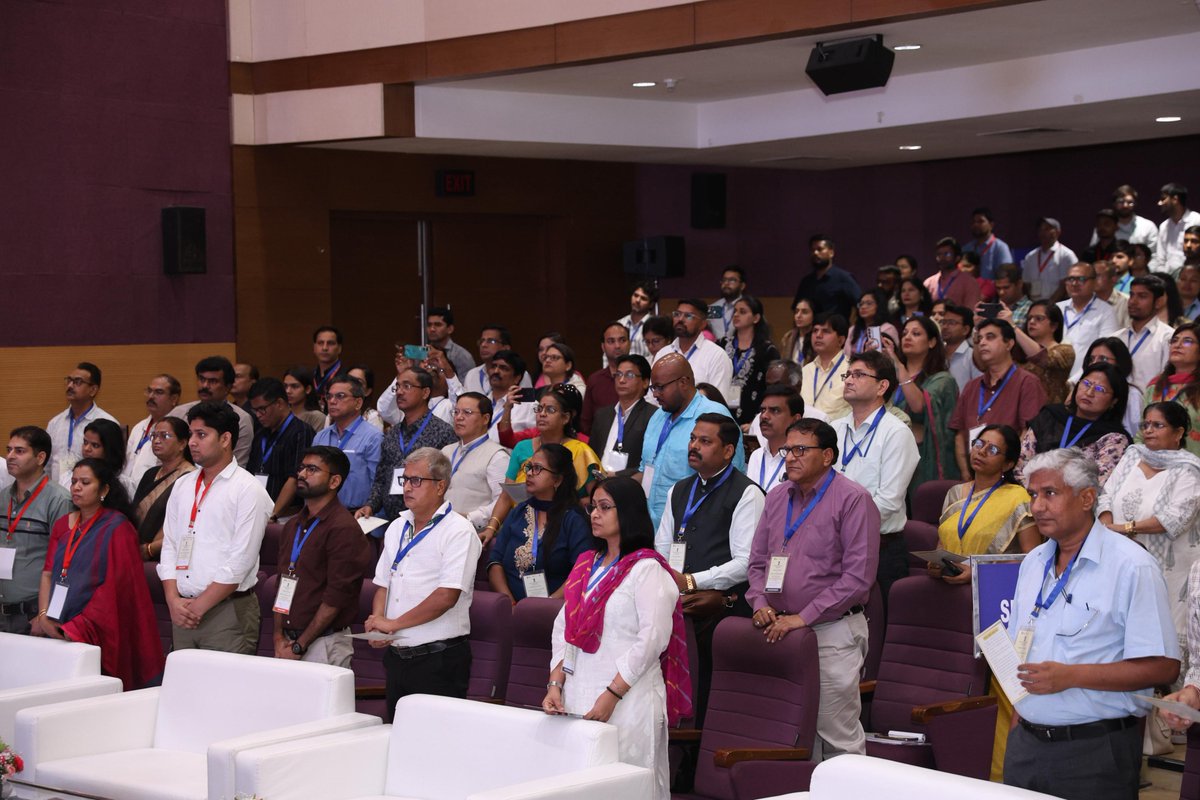 Ministry of Education (@eduminofindia) on Twitter photo On 31 May 2025 #WorldNoTobaccoDay, Shri <a href="/sanjayjavin/">Sanjay Kumar</a>, Secretary, Department of School Education & Literacy (DoSEL), administered a collective pledge against consumption of tobacco at the National Workshop on School Health and Wellness with special emphasis on #ToFEI On 31 May 2025 #WorldNoTobaccoDay, Shri <a href="/sanjayjavin/">Sanjay Kumar</a>, Secretary, Department of School Education & Literacy (DoSEL), administered a collective pledge against consumption of tobacco at the National Workshop on School Health and Wellness with special emphasis on #ToFEI